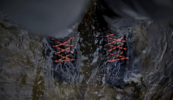 Yakoda Guide Laces Boot Action 2 Yakoda Guide Laces Boot Action 2